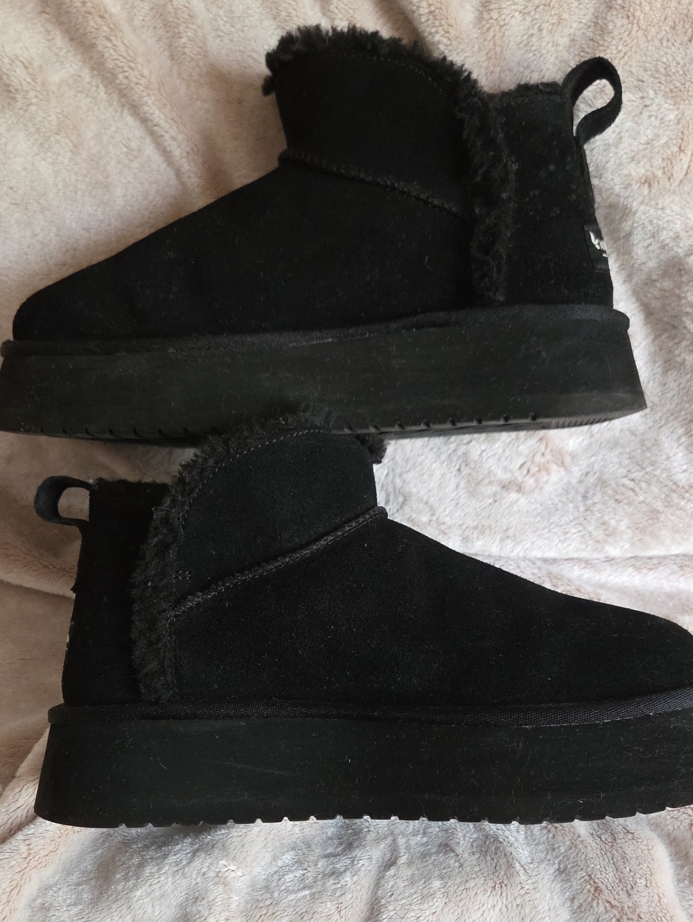 Koolaburra Ugg Black Fleece-Lined Platform Ankle Boots